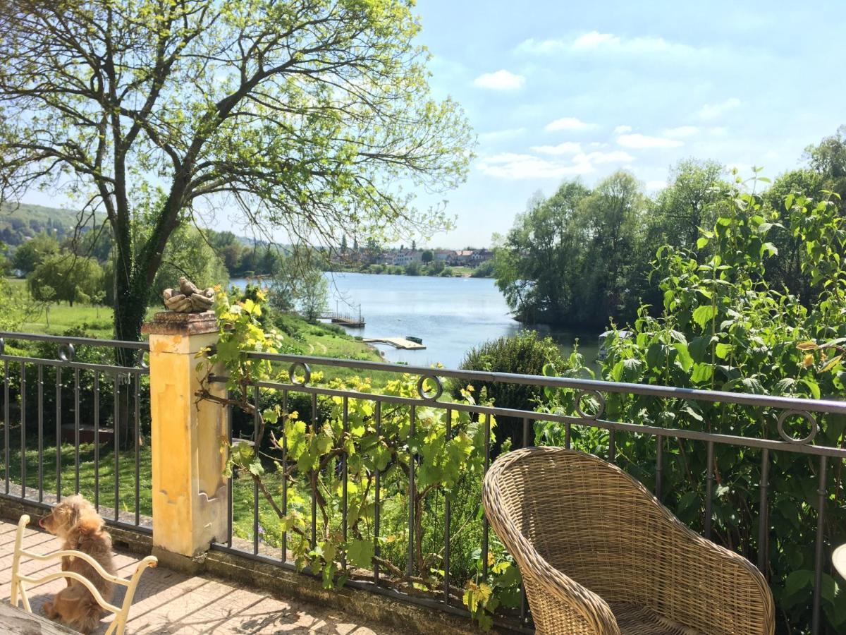 En Bord De Seine Panzió Vétheuil Kültér fotó