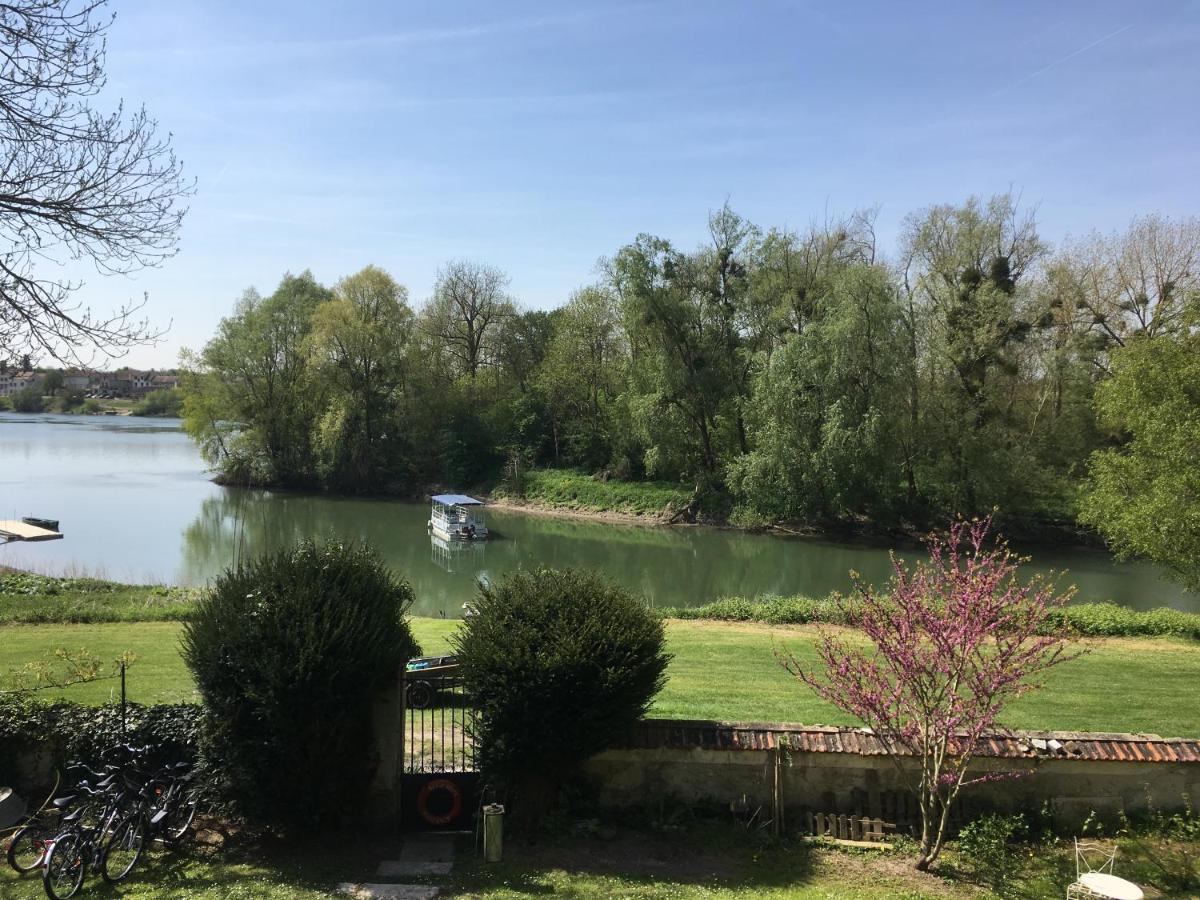 En Bord De Seine Panzió Vétheuil Kültér fotó